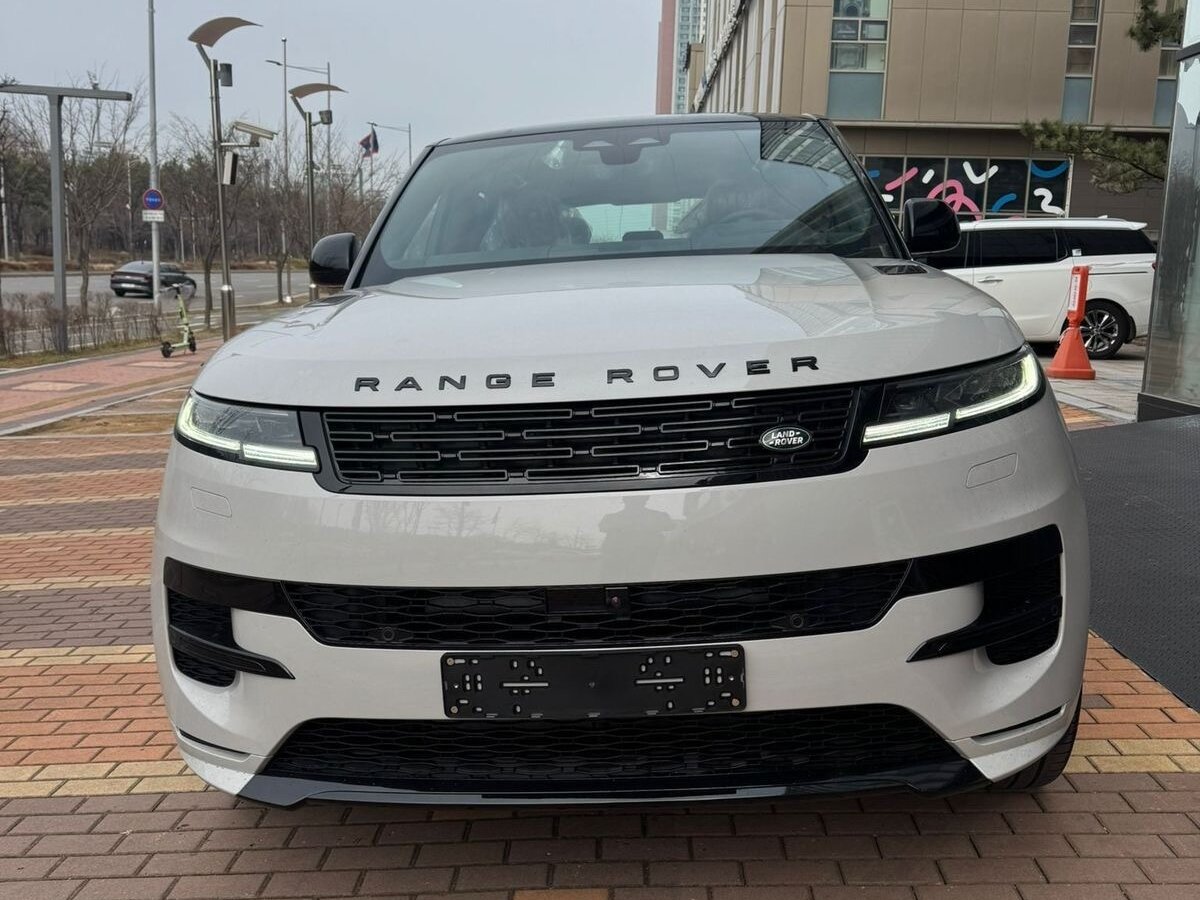 Land Rover Range Rover Sport P400 MHEV III