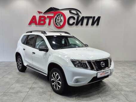 Nissan Terrano III (D10)