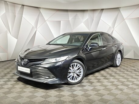Toyota Camry VIII (XV70)