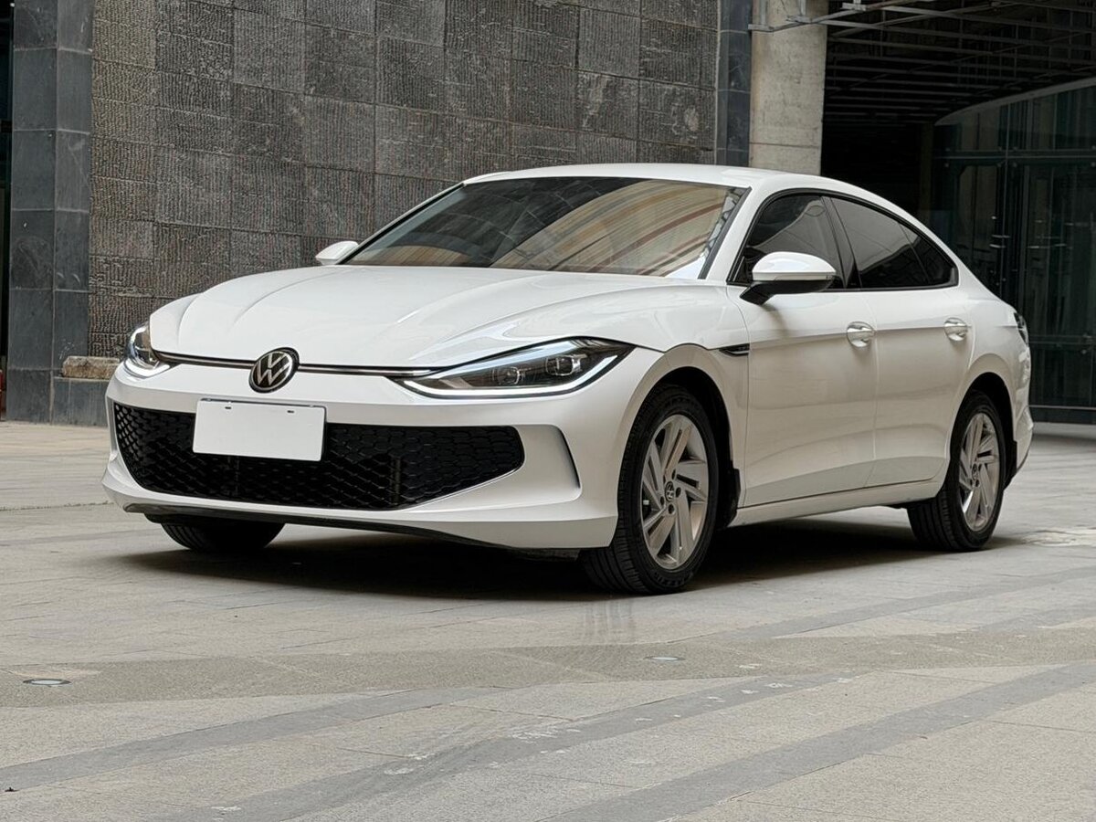 Открыть фотографии: Volkswagen Lamando I Рестайлинг