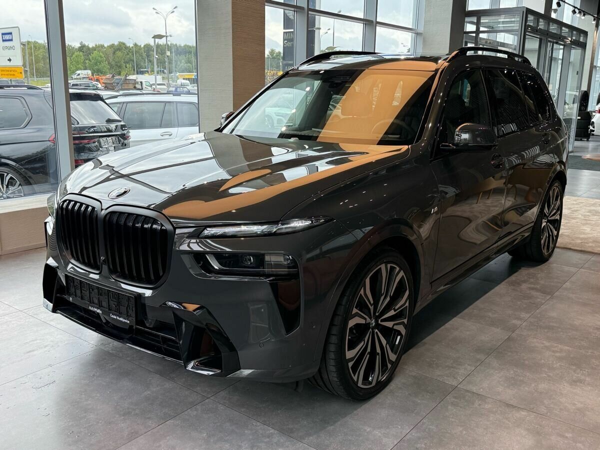 Открыть фотографии: BMW X7 I (G07) Рестайлинг