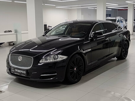 Jaguar XJ IV (X351)
