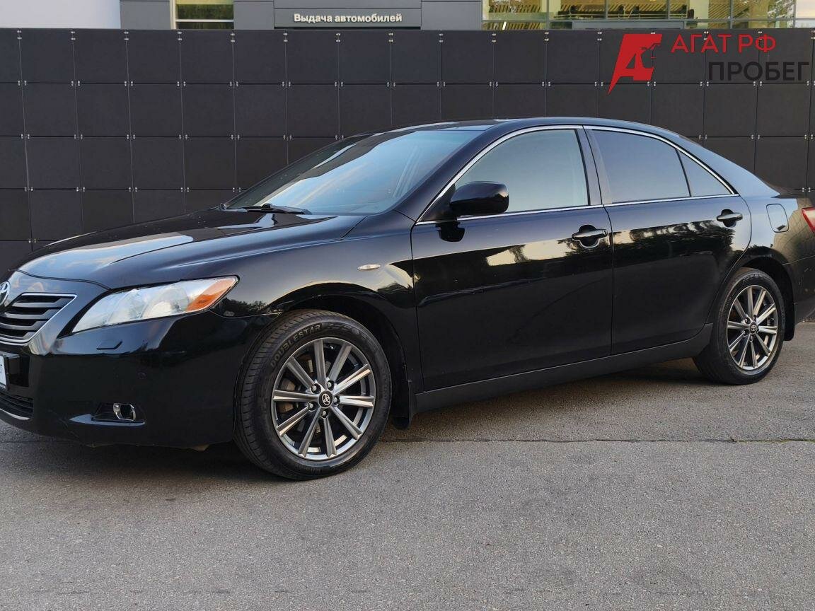 Открыть фотографии: Toyota Camry VI (XV40)