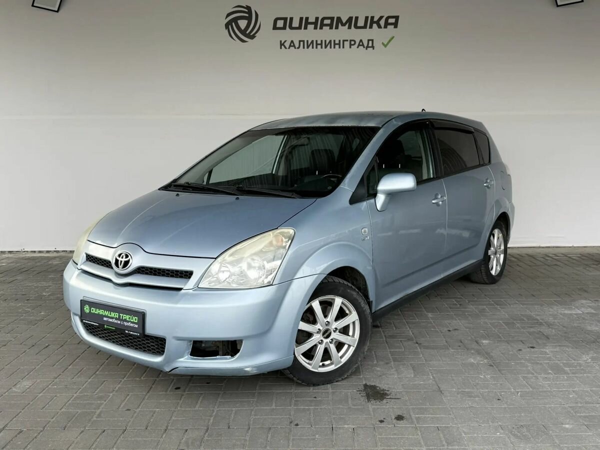 Toyota Corolla Verso I Рестайлинг