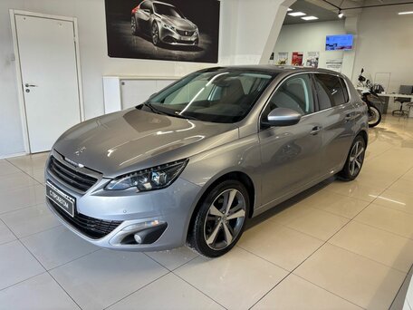 Peugeot 308 II