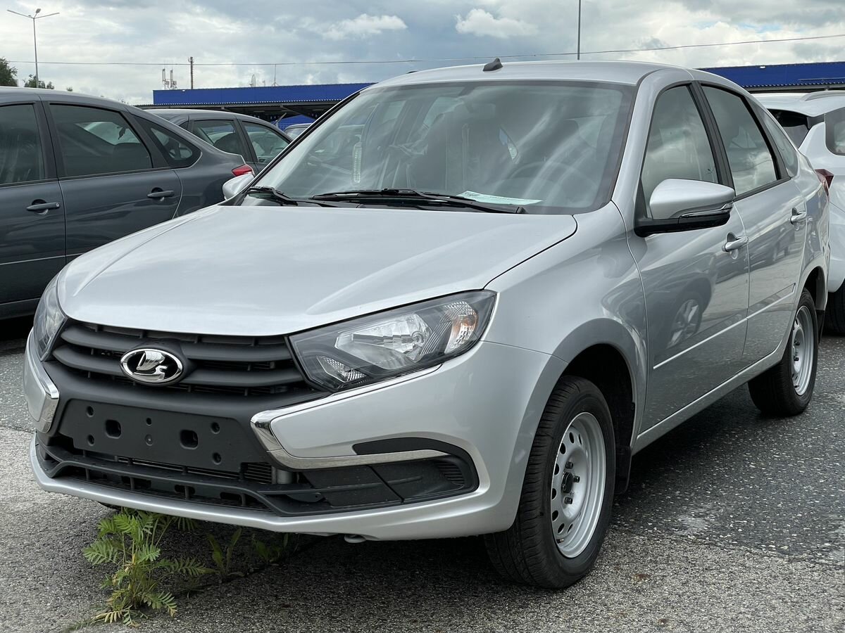 Открыть фотографии: Lada (ВАЗ) Granta I Рестайлинг