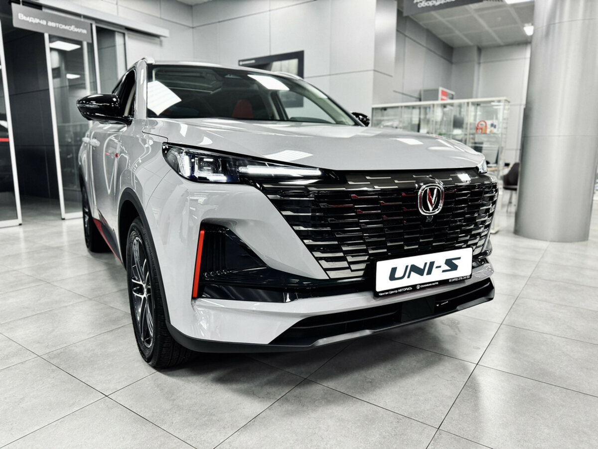 Открыть фотографии: Changan UNI-S I Рестайлинг