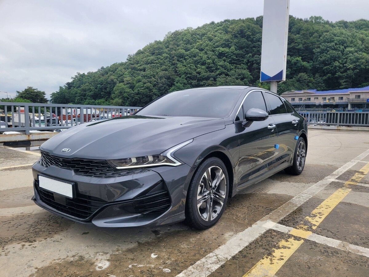 Kia K5 III