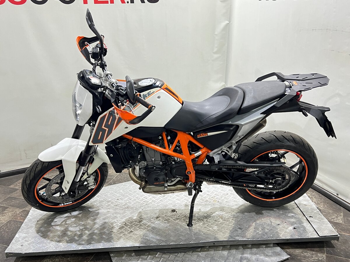 KTM 690 Duke