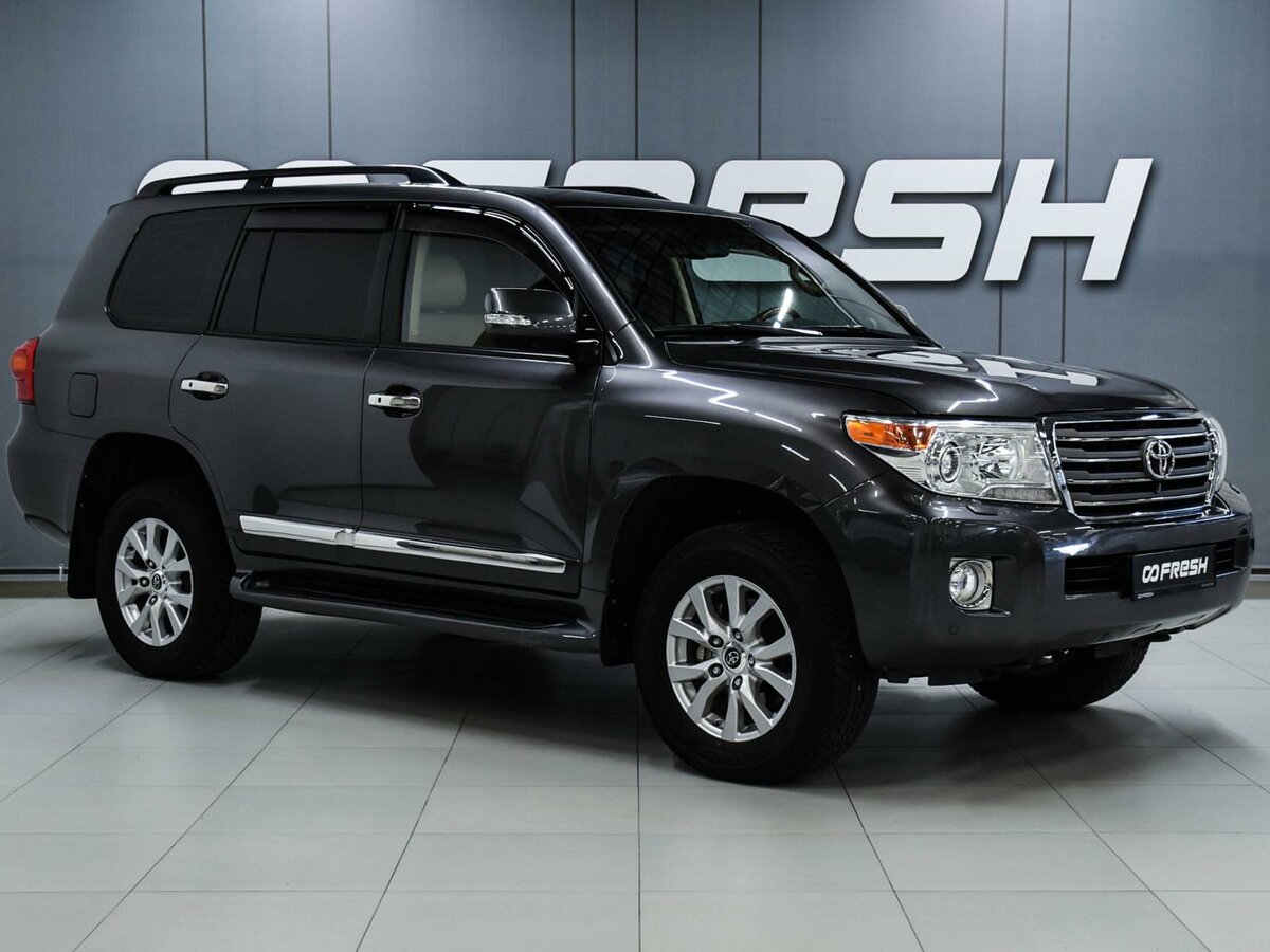 Открыть фотографии: Toyota Land Cruiser 200 Series Рестайлинг 1