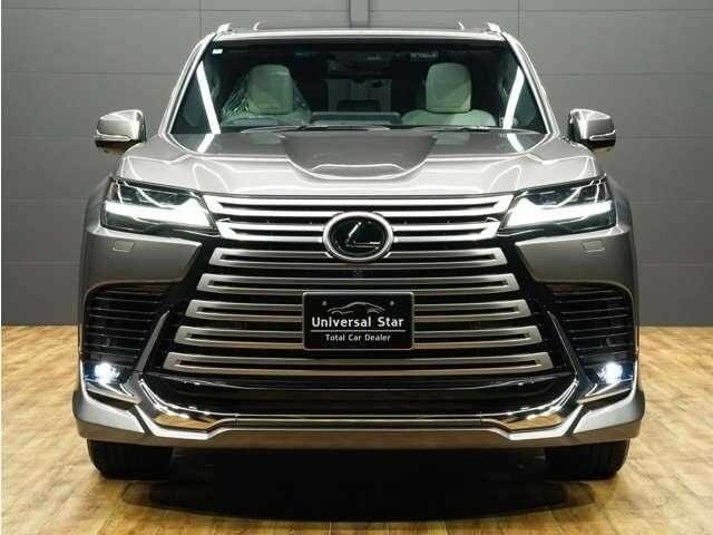 Открыть фотографии: Lexus LX IV