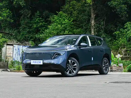 Nissan NX8