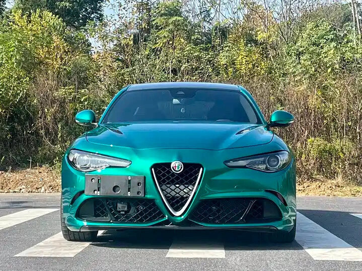 Alfa Romeo Giulia II (952)