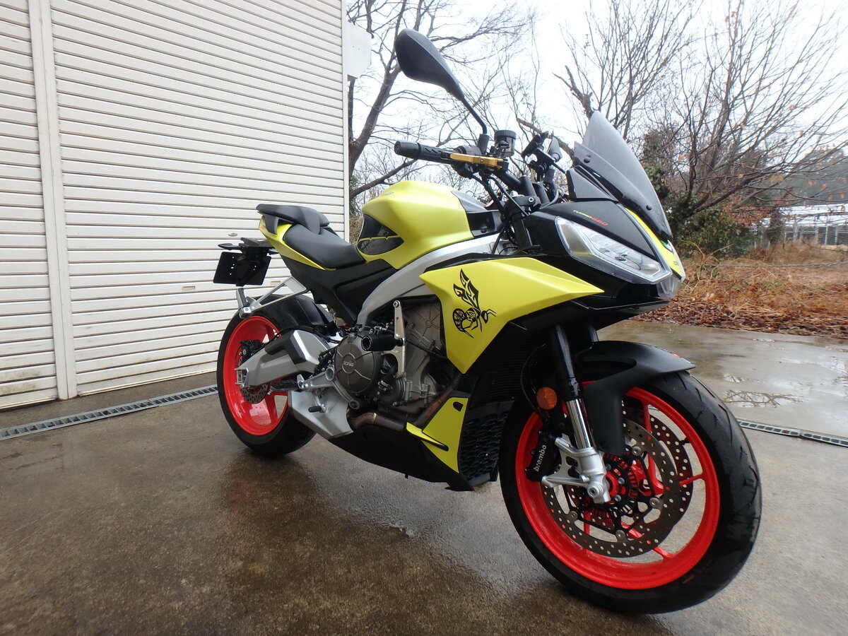 Aprilia Tuono 660