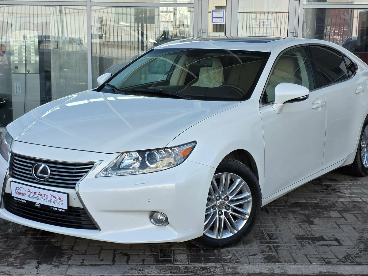 Lexus ES 250 VI
