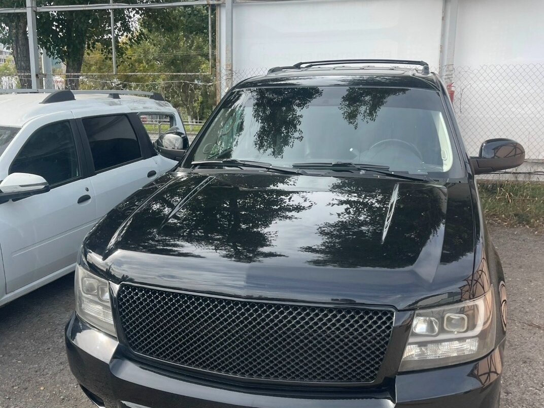 Открыть фотографии: Chevrolet Tahoe III