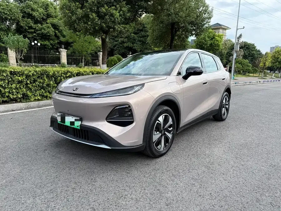 Открыть фотографии: Changan Qiyuan Q05 II