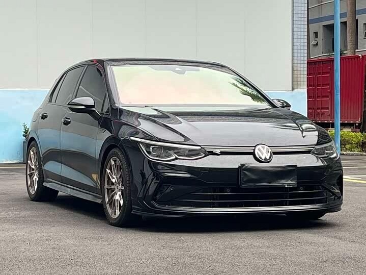 Открыть фотографии: Volkswagen Golf VIII