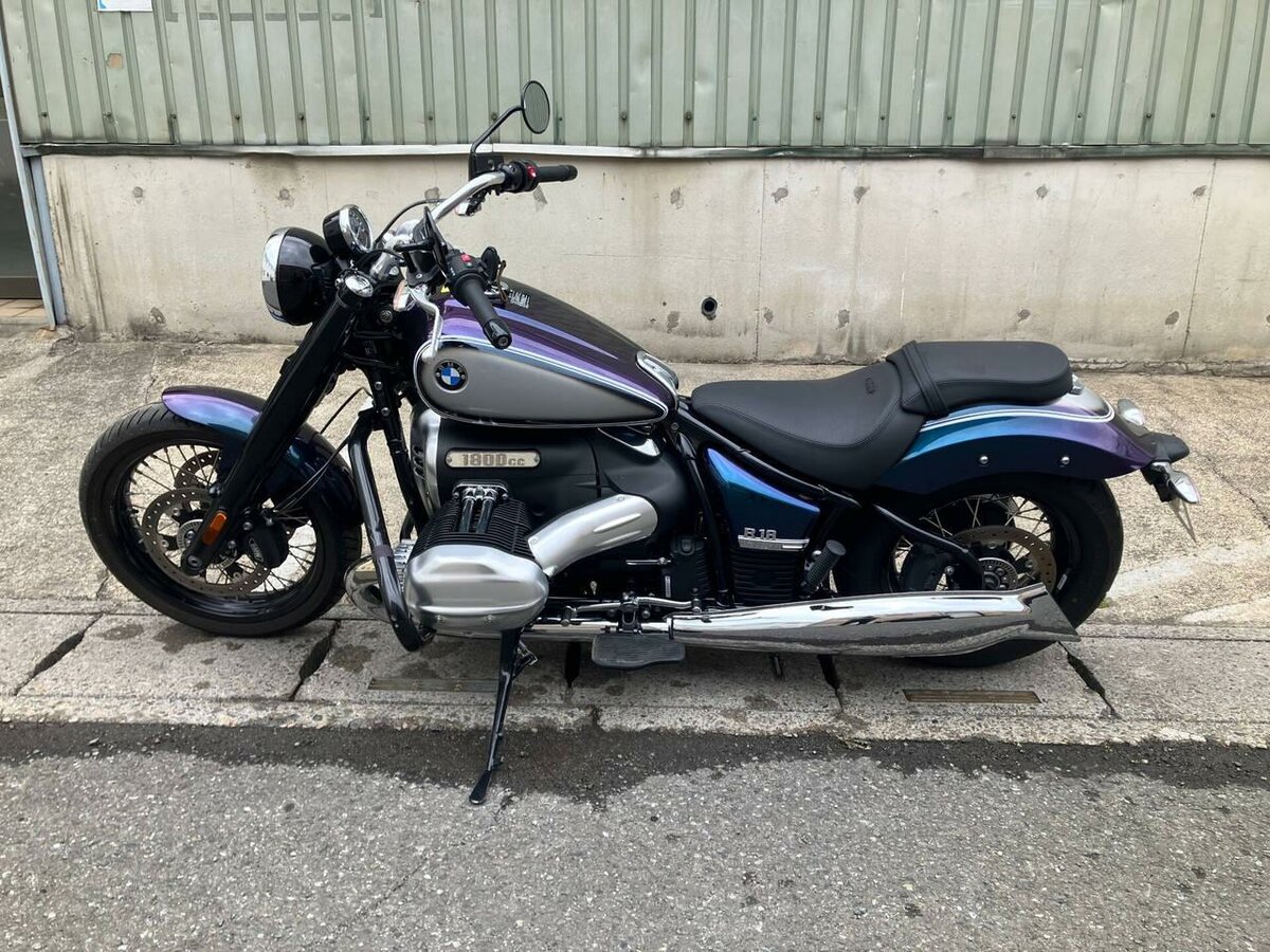 BMW R18