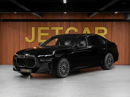 BMW 7 серии VII (G70)