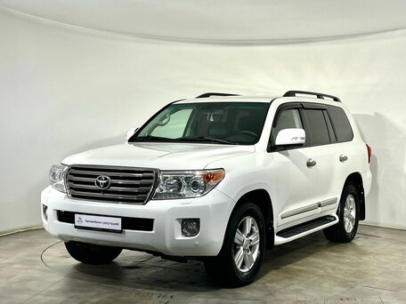 Toyota Land Cruiser 200 Series Рестайлинг 1