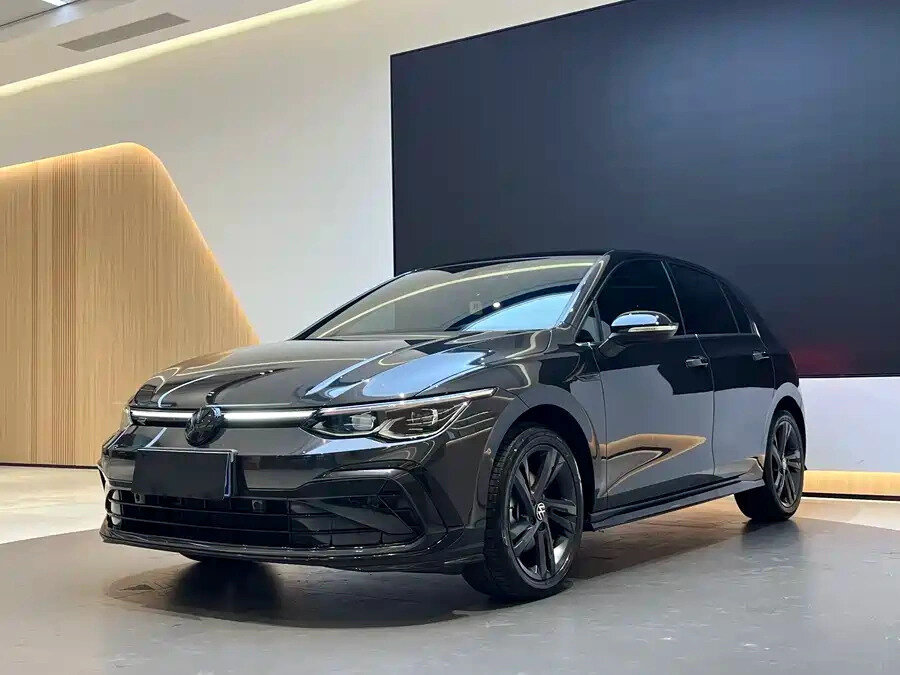 Volkswagen Golf VIII