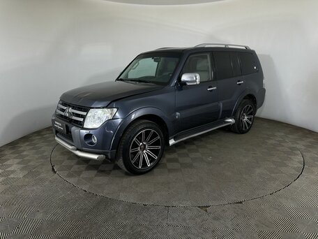 Mitsubishi Pajero IV