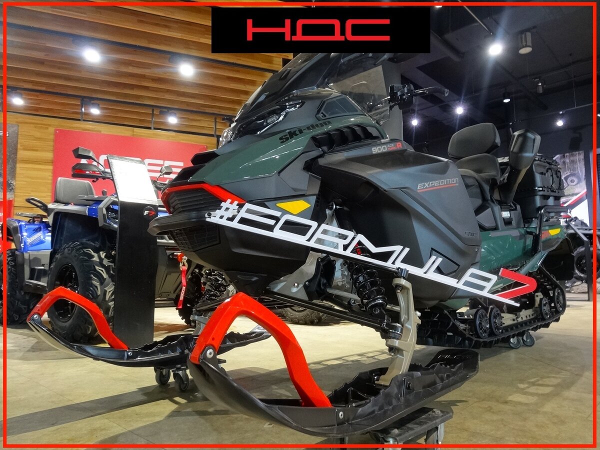 BRP Ski-Doo Expedition 900