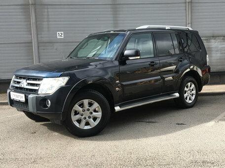 Mitsubishi Pajero IV