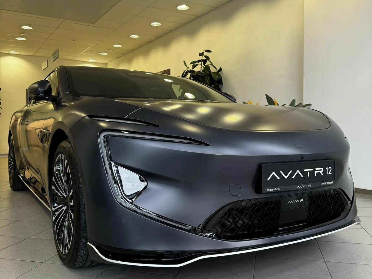 Avatr 12