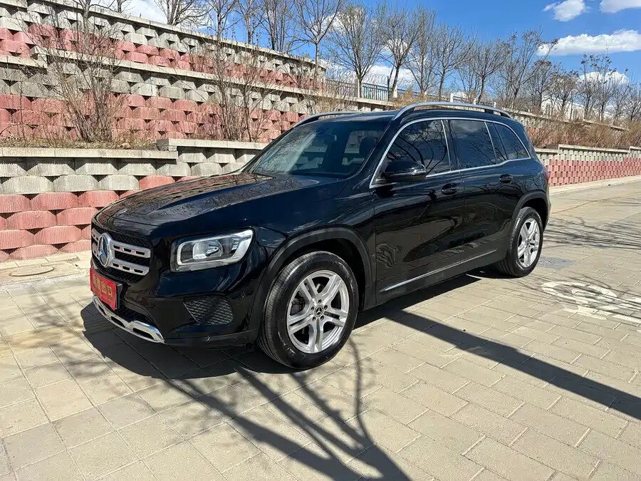 Mercedes-Benz GLB 180 I (X247)