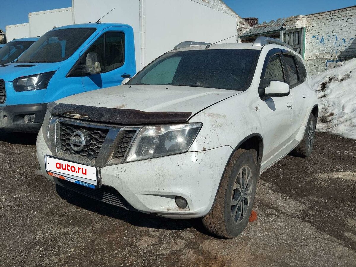 Nissan Terrano III (D10)