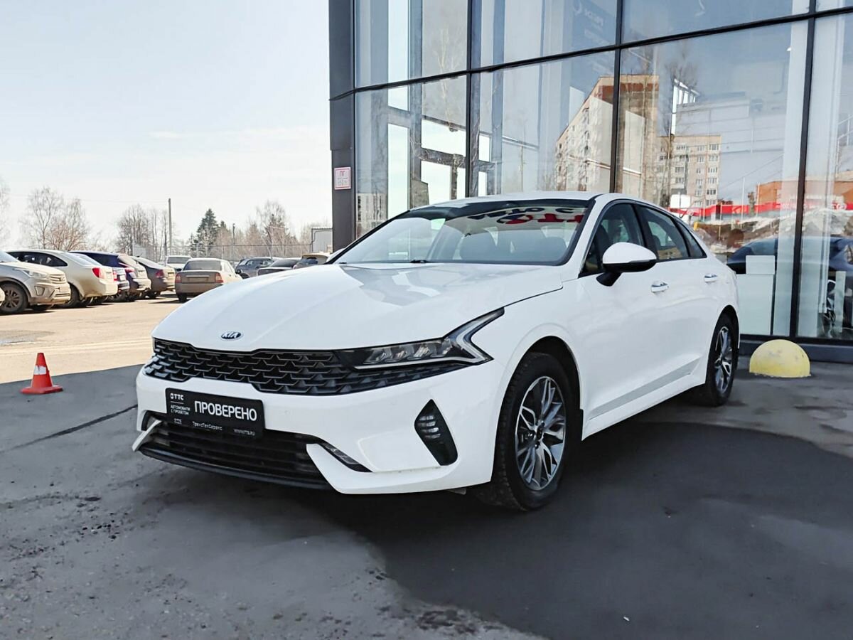 Kia K5 III