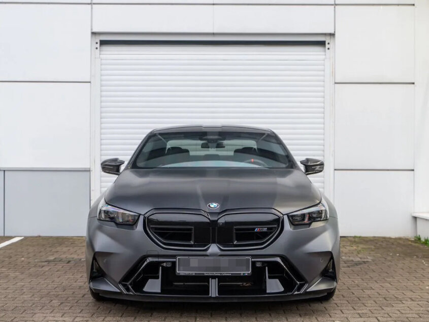 BMW M5 VII (G90)