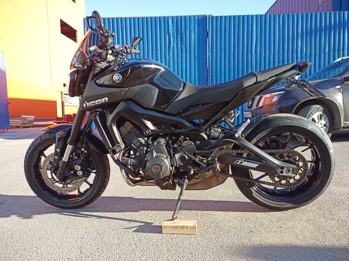 Yamaha MT-09 (FZ-09)