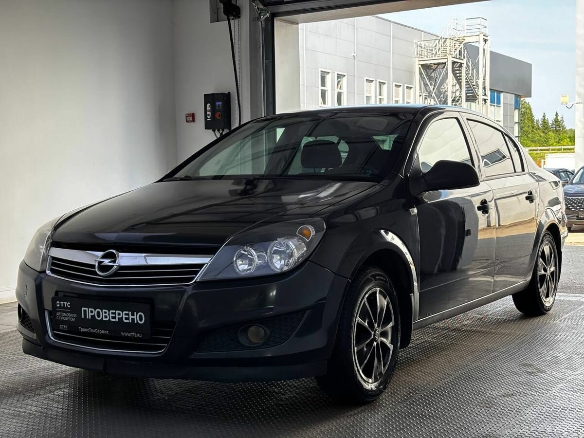 Открыть фотографии: Opel Astra H Рестайлинг