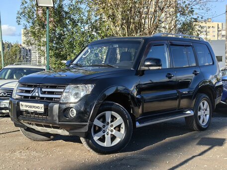 Mitsubishi Pajero IV