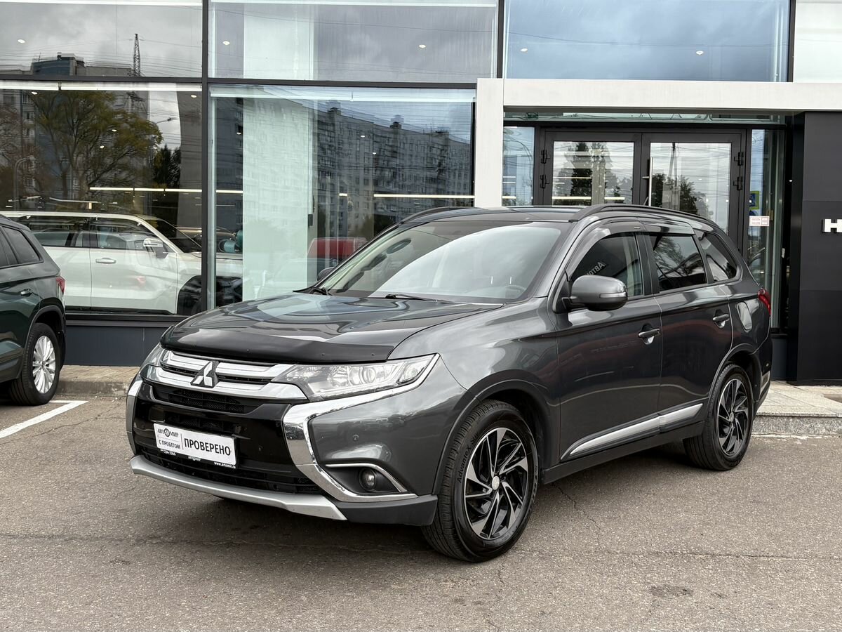 Открыть фотографии: Mitsubishi Outlander III Рестайлинг 2