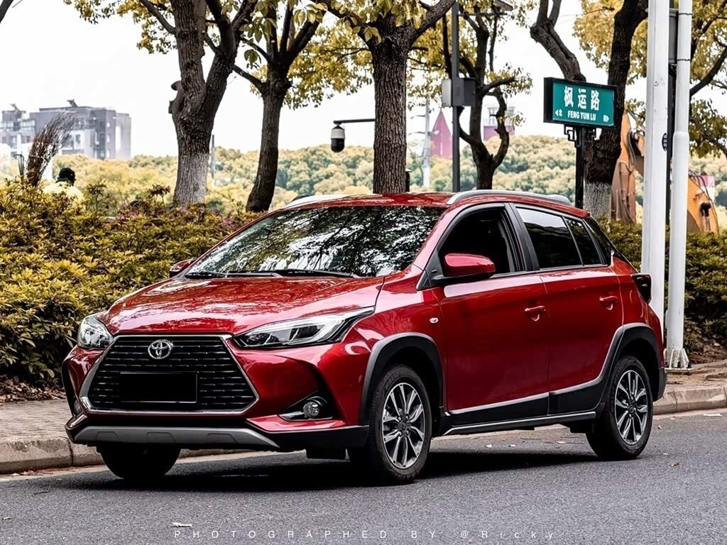 Toyota Yaris L X XP150 Рестайлинг