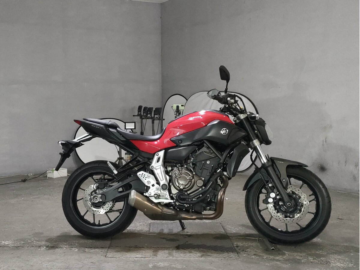Yamaha MT-07 (FZ-07)