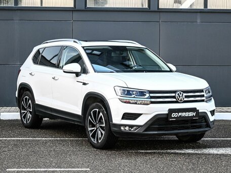 Volkswagen Tharu I