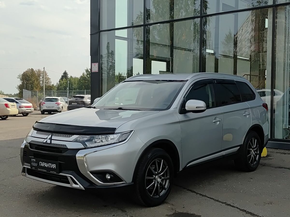 Открыть фотографии: Mitsubishi Outlander III Рестайлинг 3