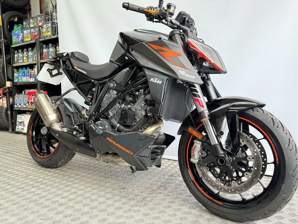KTM 1290 Super Duke R