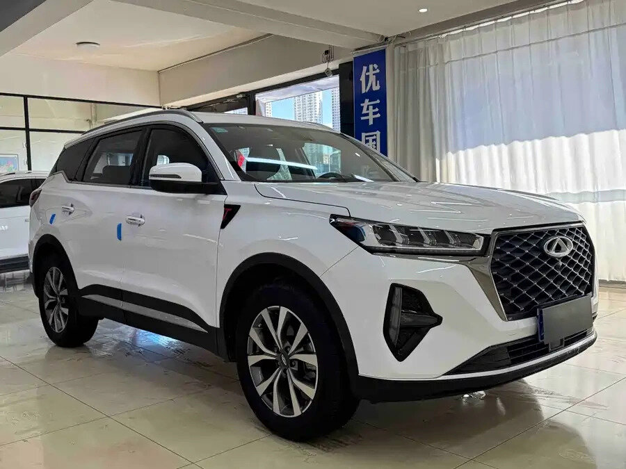 Открыть фотографии: Chery Tiggo 7 II