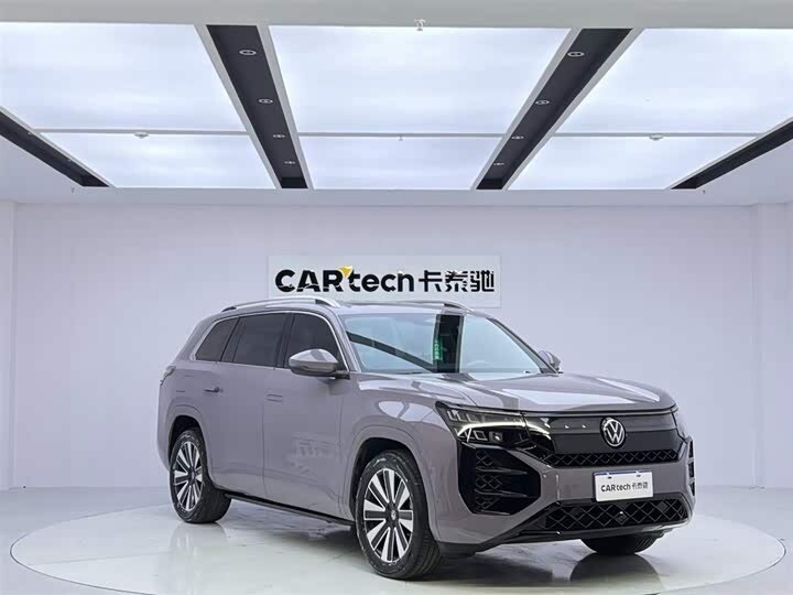 Открыть фотографии: Volkswagen Teramont I Рестайлинг 2
