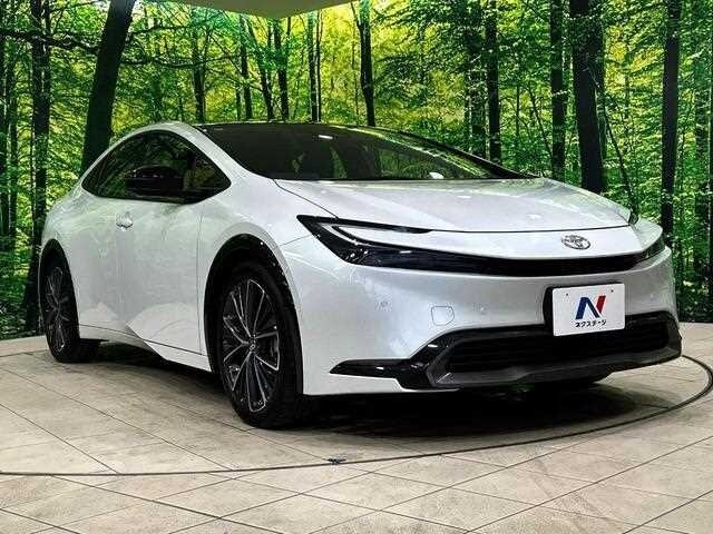 Открыть фотографии: Toyota Prius V (XW60)