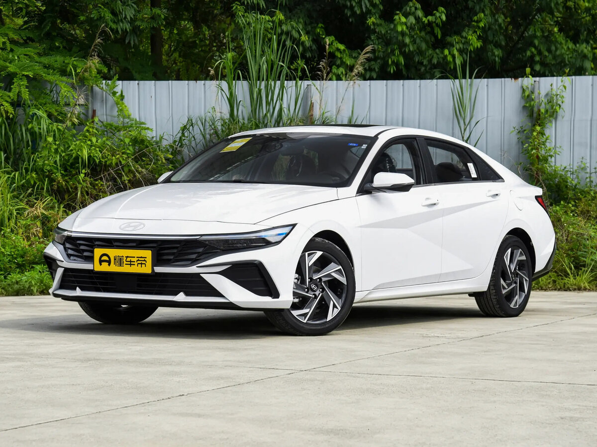 Открыть фотографии: Hyundai Elantra VII (CN7) Рестайлинг