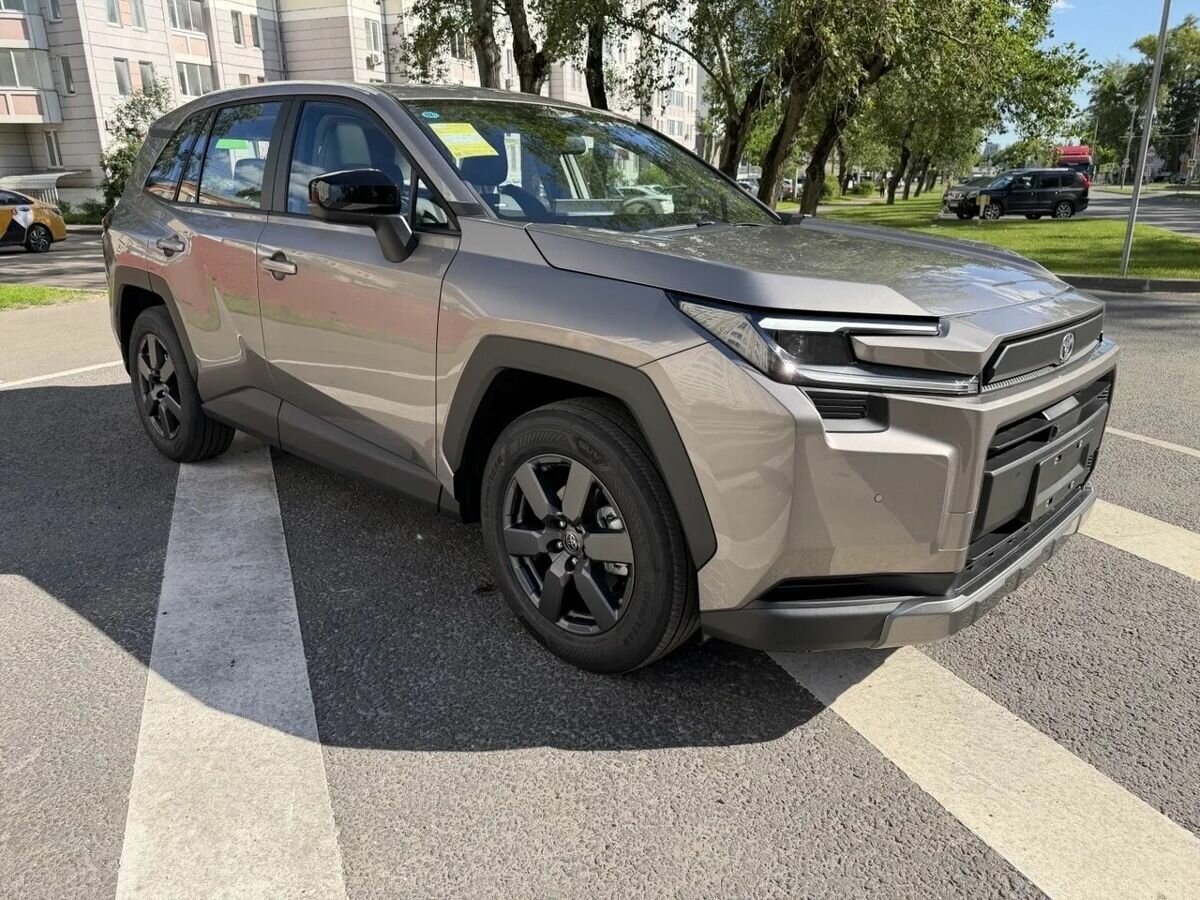 Открыть фотографии: Toyota RAV4 VI (XA60)