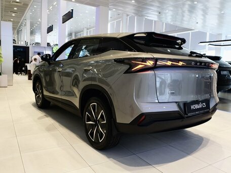 Omoda C5 II