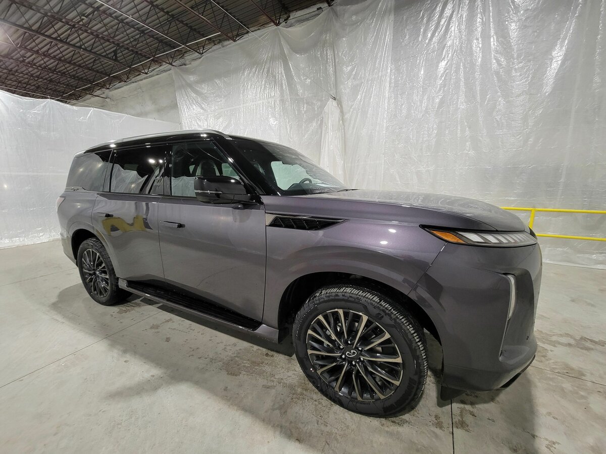 Infiniti QX80 II